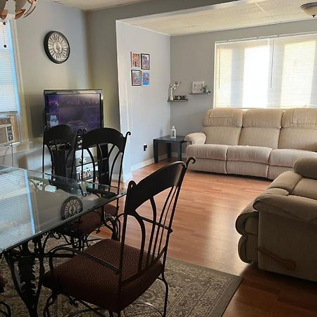 Lovely Three Bedroom Apartment Near Jersey City And Newyork Linden Exteriör bild