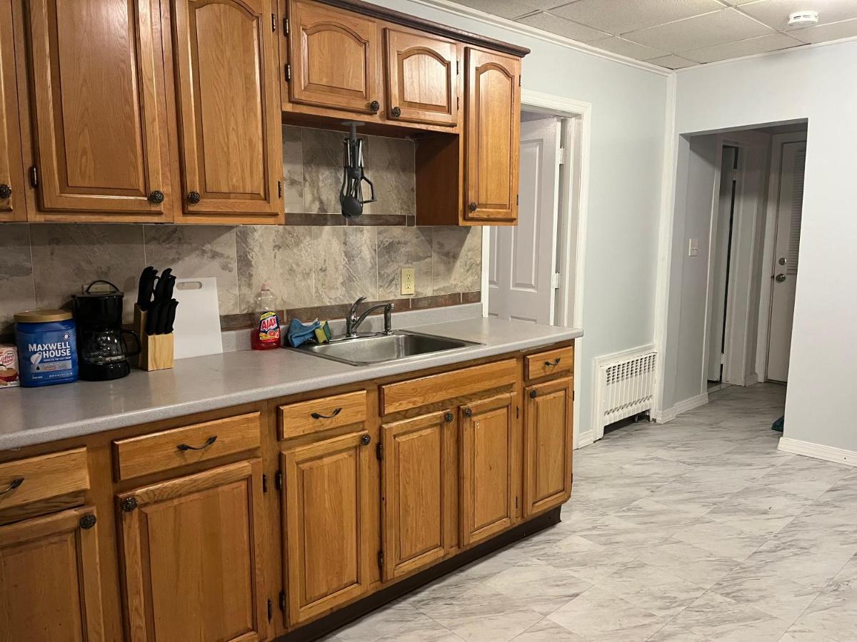 Lovely Three Bedroom Apartment Near Jersey City And Newyork Linden Exteriör bild